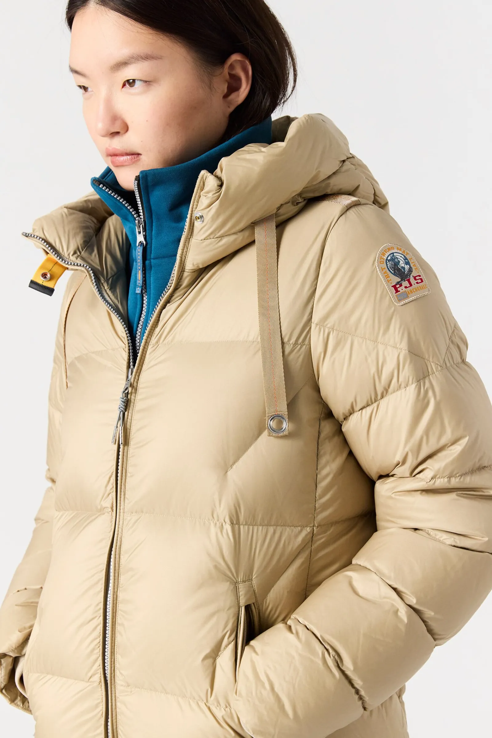 JANET - DAUNENJACKE MIT KAPUZE-Parajumpers